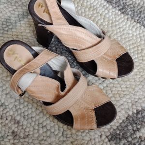 Leather chunky sandals